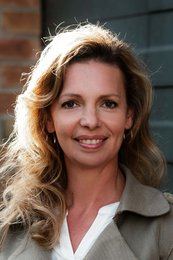 Anne Flath